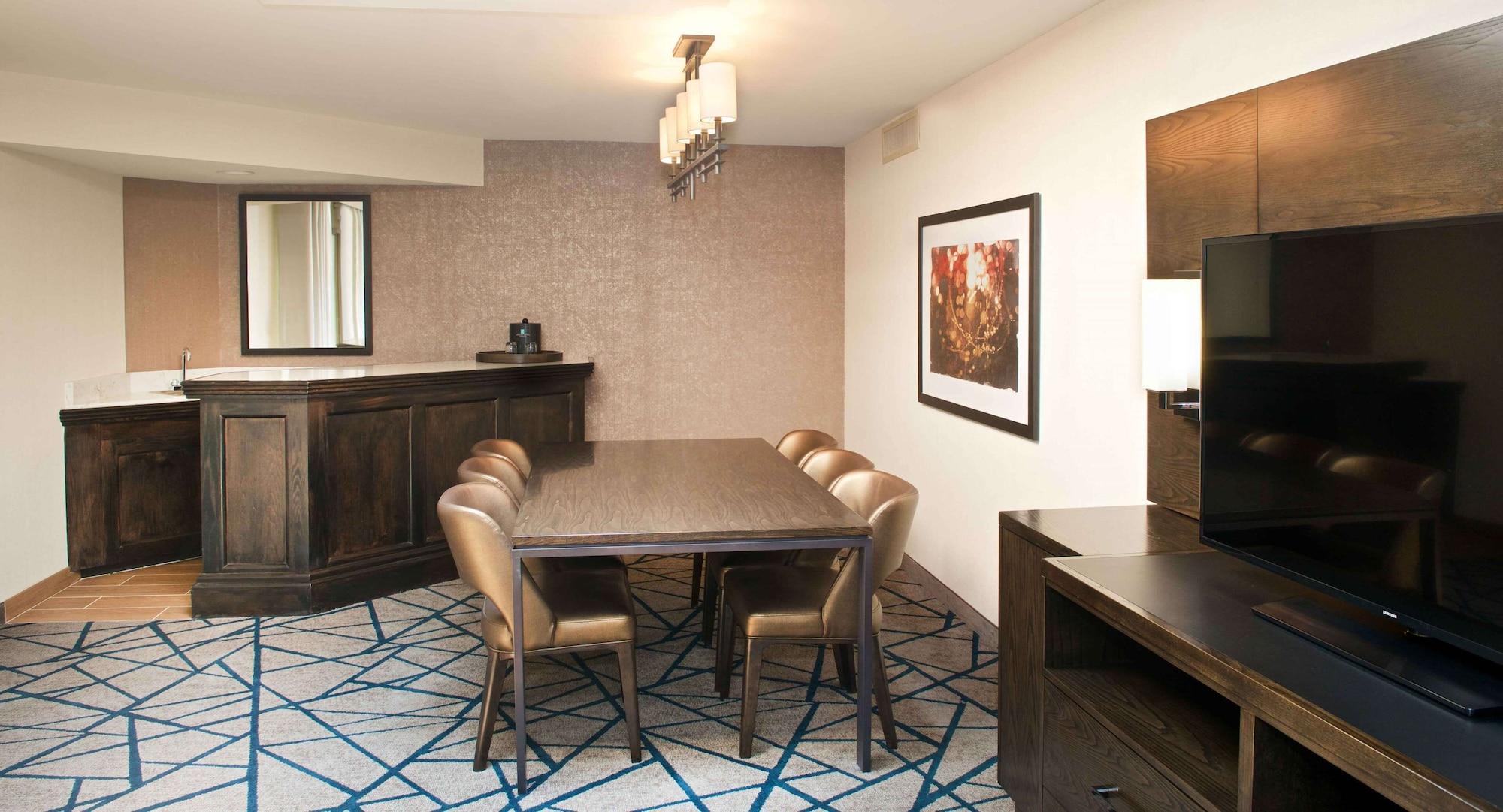 Embassy Suites By Hilton Detroit - Livonia/Novi Exteriör bild