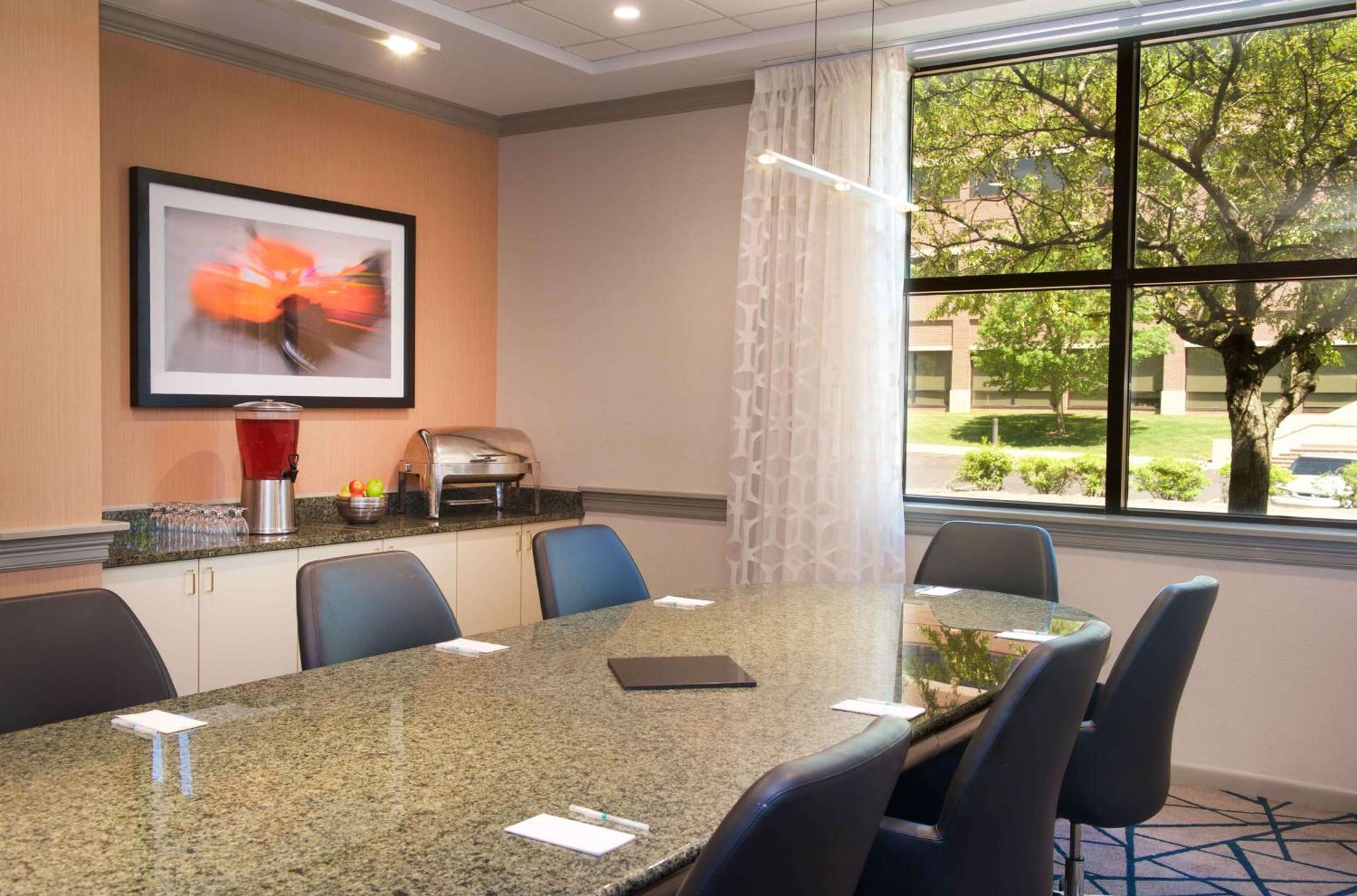 Embassy Suites By Hilton Detroit - Livonia/Novi Exteriör bild