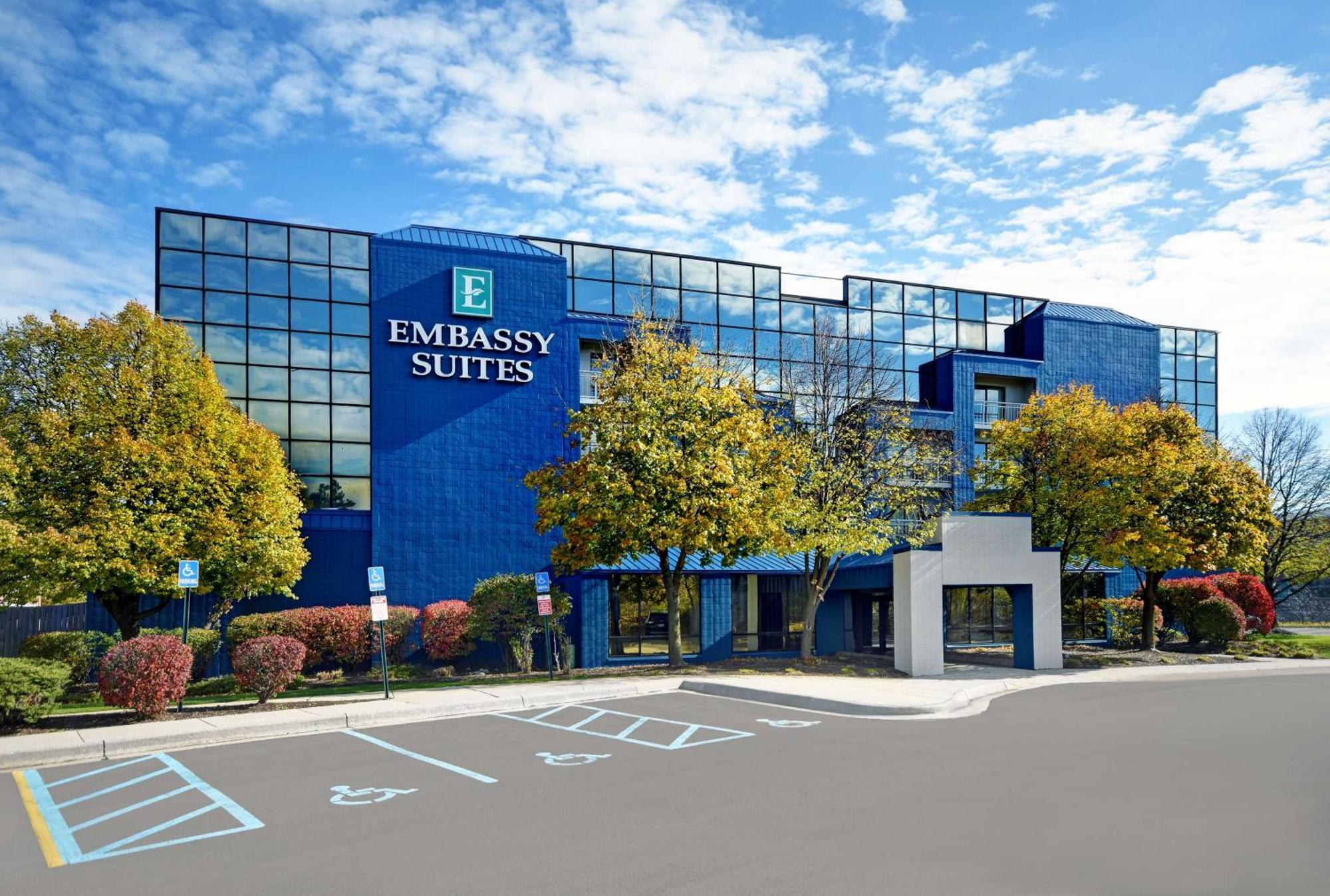 Embassy Suites By Hilton Detroit - Livonia/Novi Exteriör bild