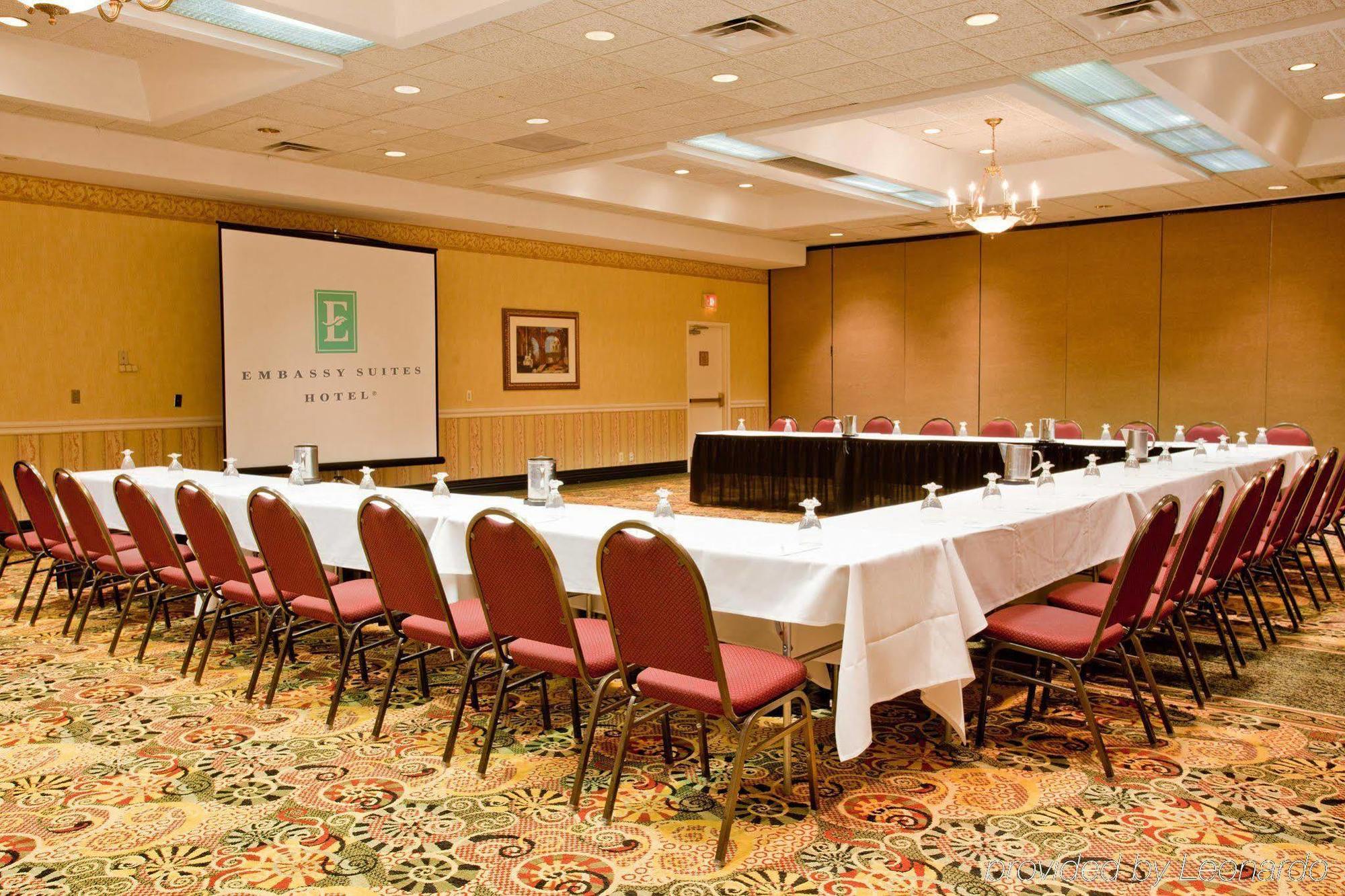 Embassy Suites By Hilton Detroit - Livonia/Novi Exteriör bild